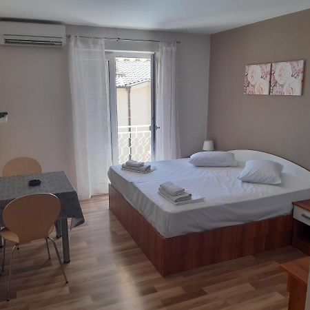 פודגורה Villa Ravlic מראה חיצוני תמונה